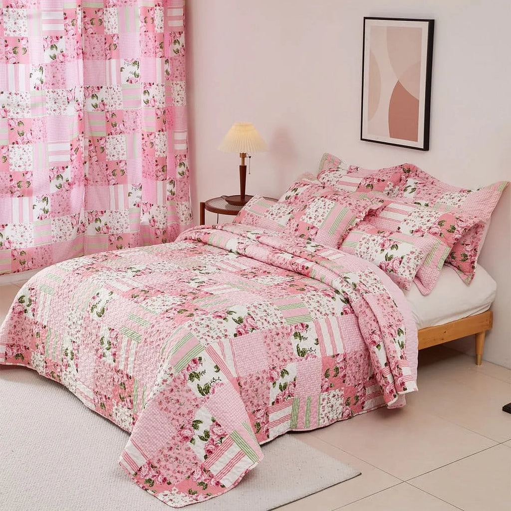Quilts 3-Piece Pink Patchwork Floral Quilt Set with Shams